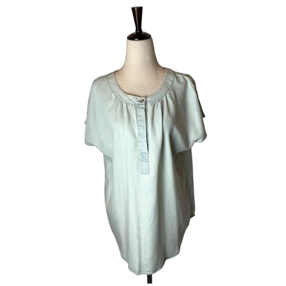 Glam Shirt Women Medium Blue‎ Crew Neck Button Close Short Sleeve Tencel Blouse